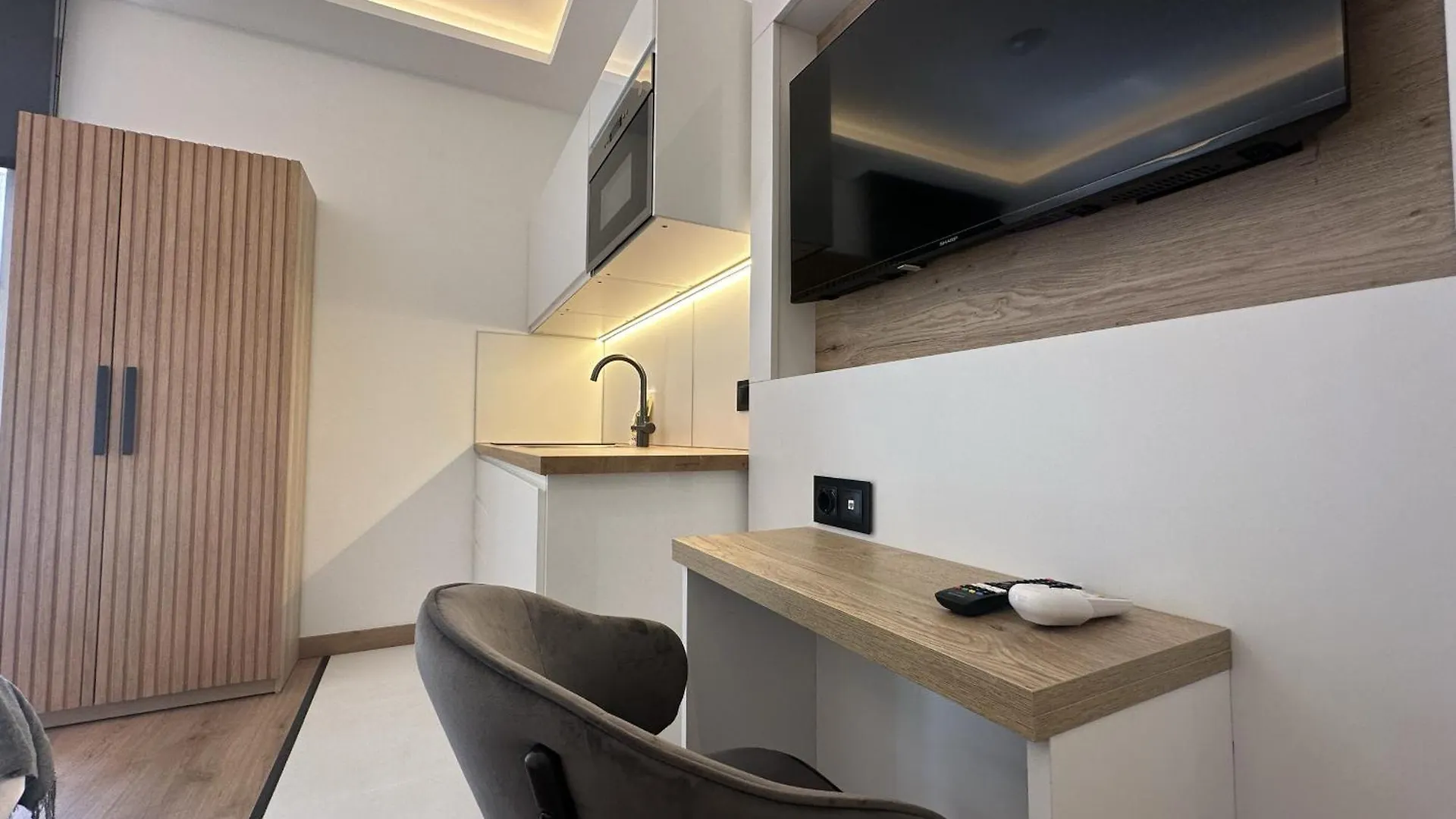 Irreverents Suites مالقة