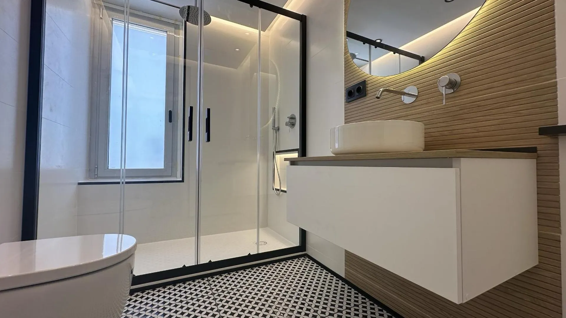 Irreverents Suites Malaga Apartment