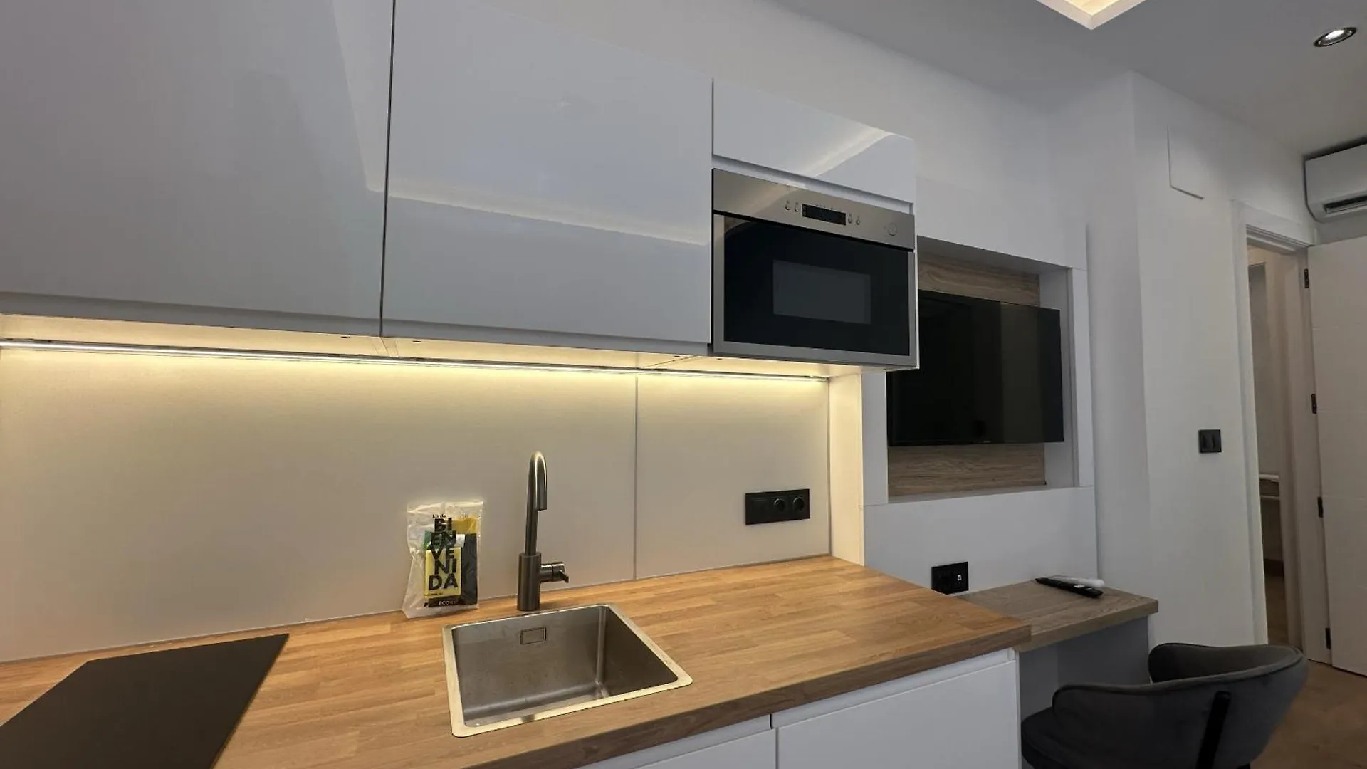 Apartment Irreverents Suites Malaga Spain