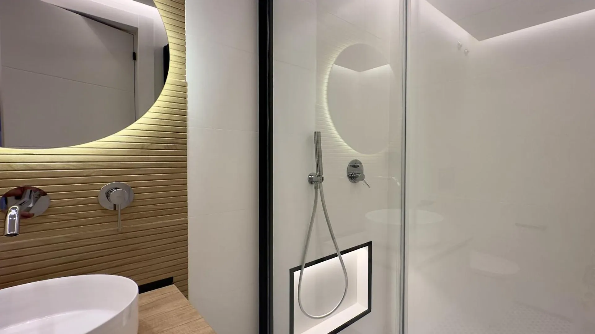 Irreverents Suites Malaga Apartment