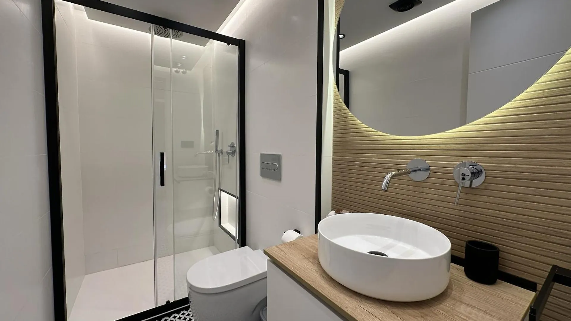 Irreverents Suites Malaga Apartment